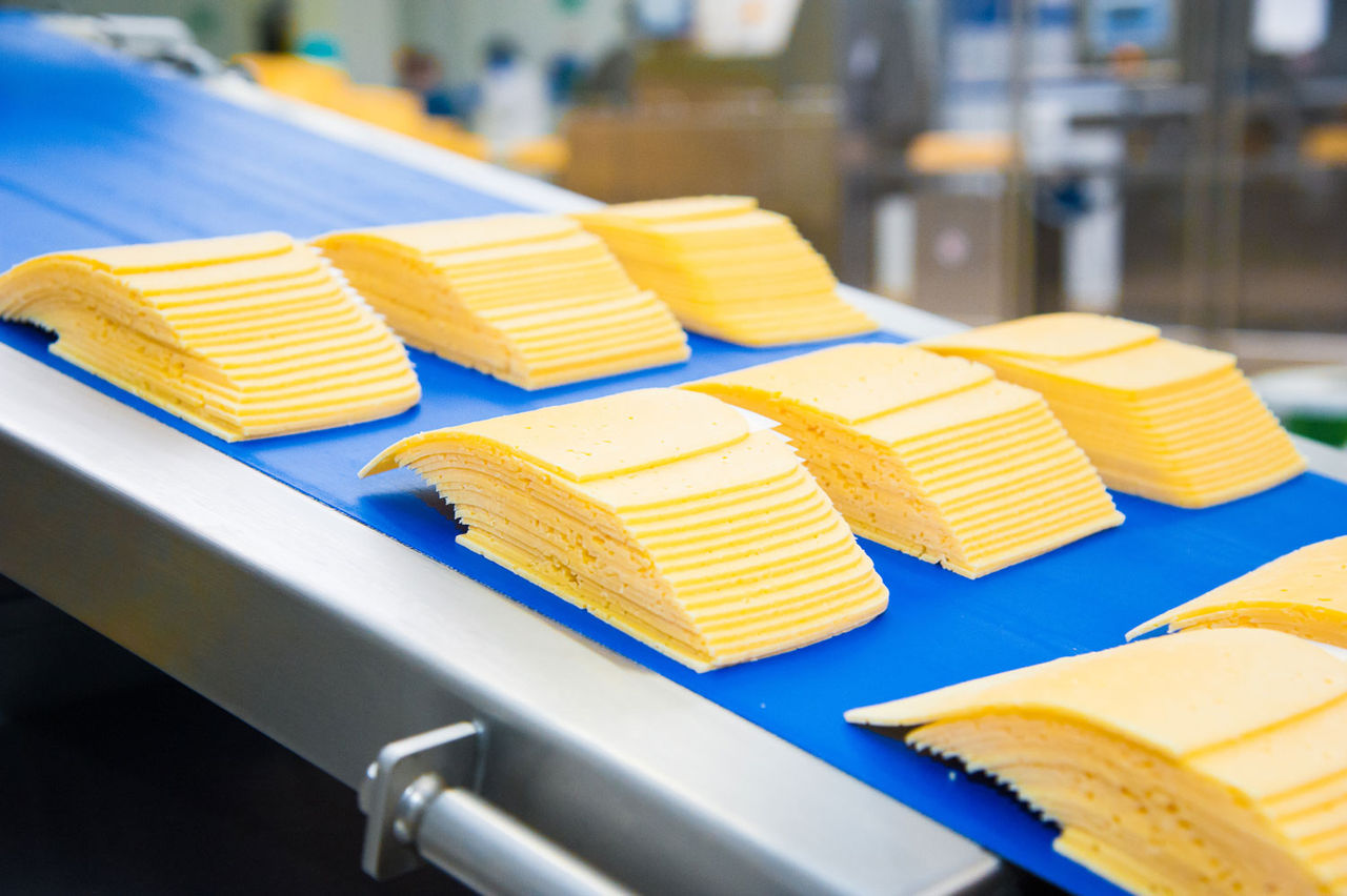 Industrial production of hard cheeses